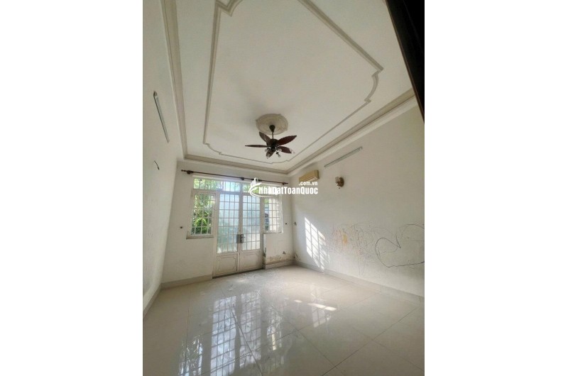 Chính Chủ bán gấp nhà mặt tiền Sơn Kỳ Tân Phú, DT 100m² SHR, giá chỉ 12.5 tỷ TL